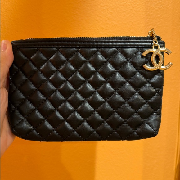GWP Chanel Black Quilted Cosmetic Bag with Gold Accents - Picture 3 of 5